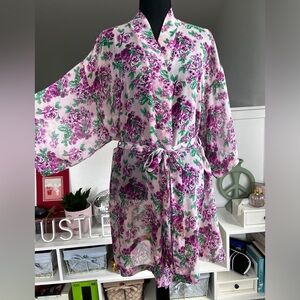 Forever 21 Unused Floral Robe